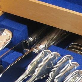 Hand-made cutlery case in blue